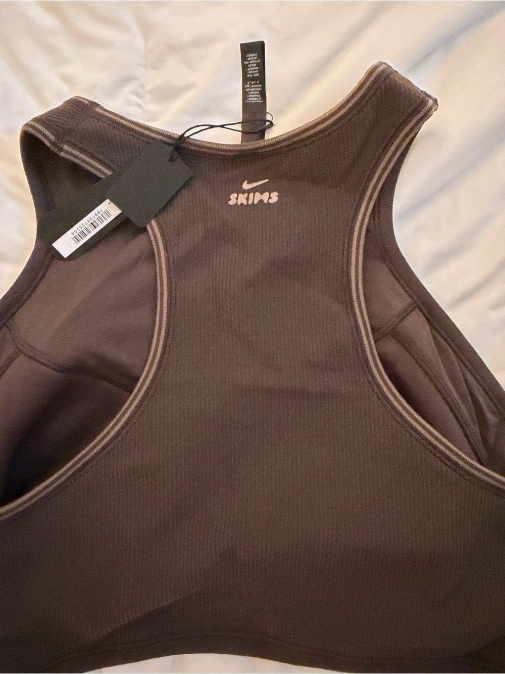 Nike Skims Ribbed Seamless Racer Front Bra - Picture 4 of 4